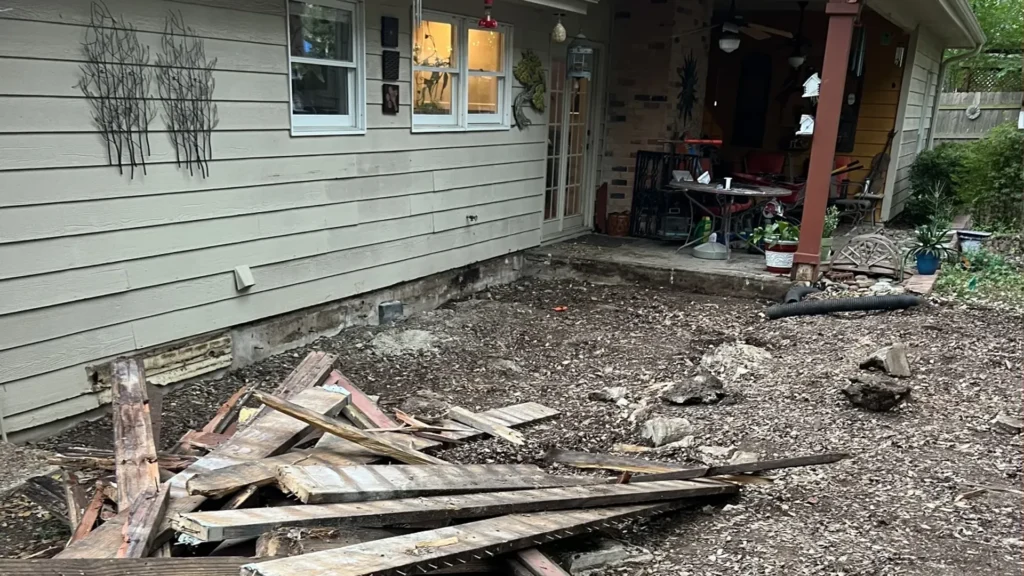 junk removal and dumpster rental in Hutto