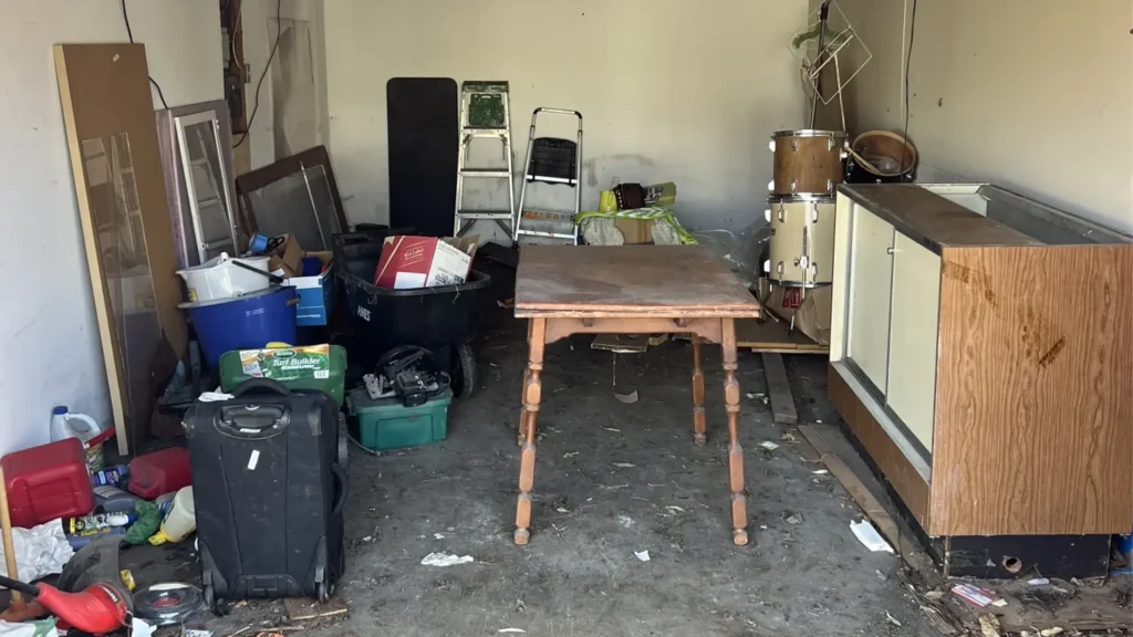 Junk removal service for a residential property in Leander, TX